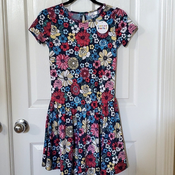 Dot Dot Smile Other - NWT Dot Dot Smile Size 11 Girls Floral Short Sleeve Dress Made In USA